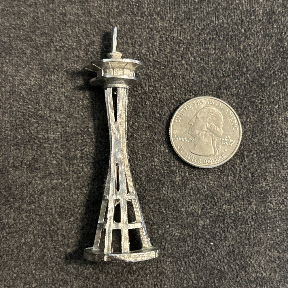 Vintage Seattle Space‎ Needle Brooch Pin Silver Tone